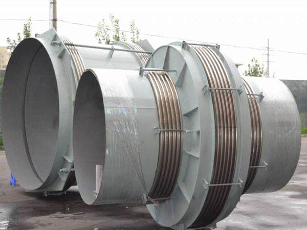 大型波纹补偿器